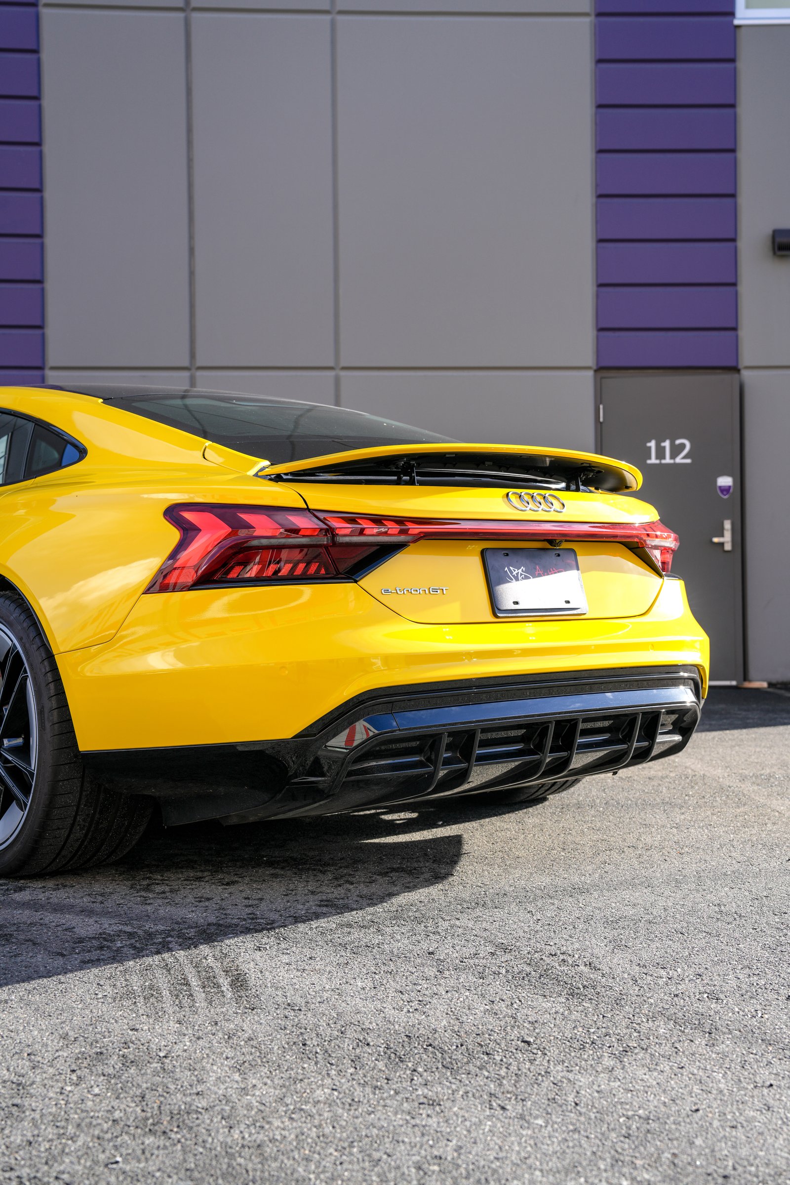 Audi e-tron GT — Bright Yellow Color Change