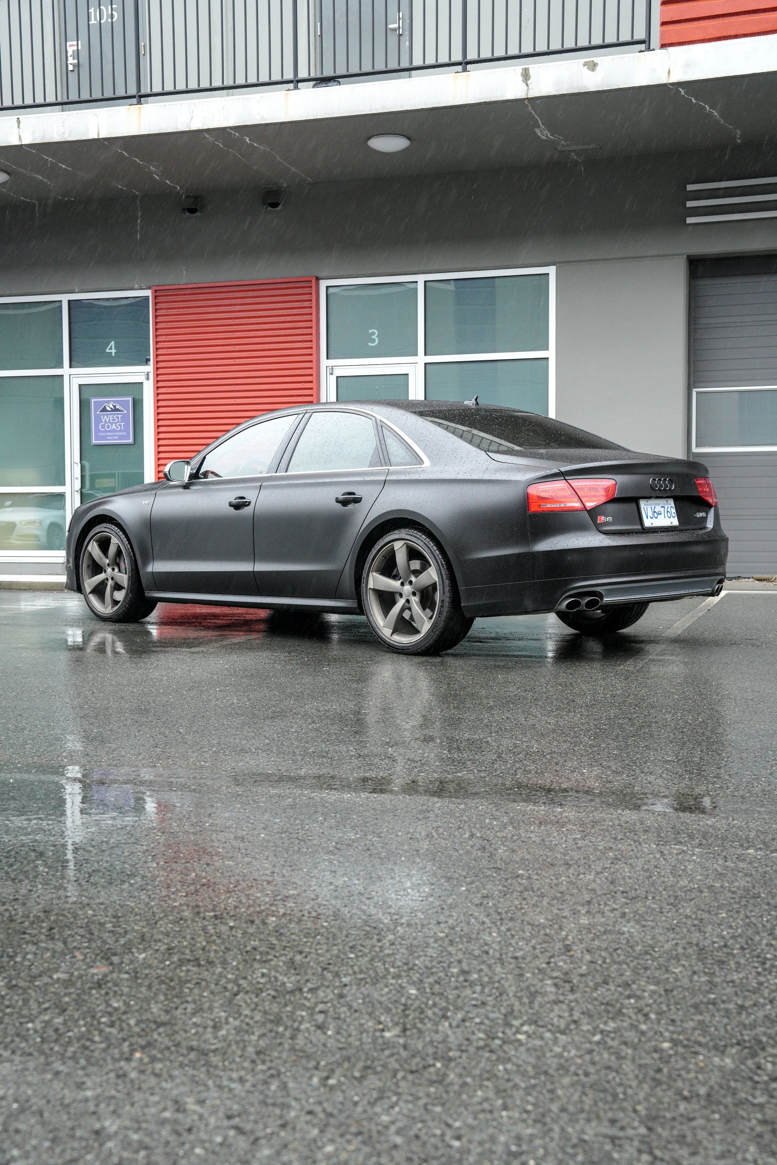 Audi S8 — Satin Black Color Change