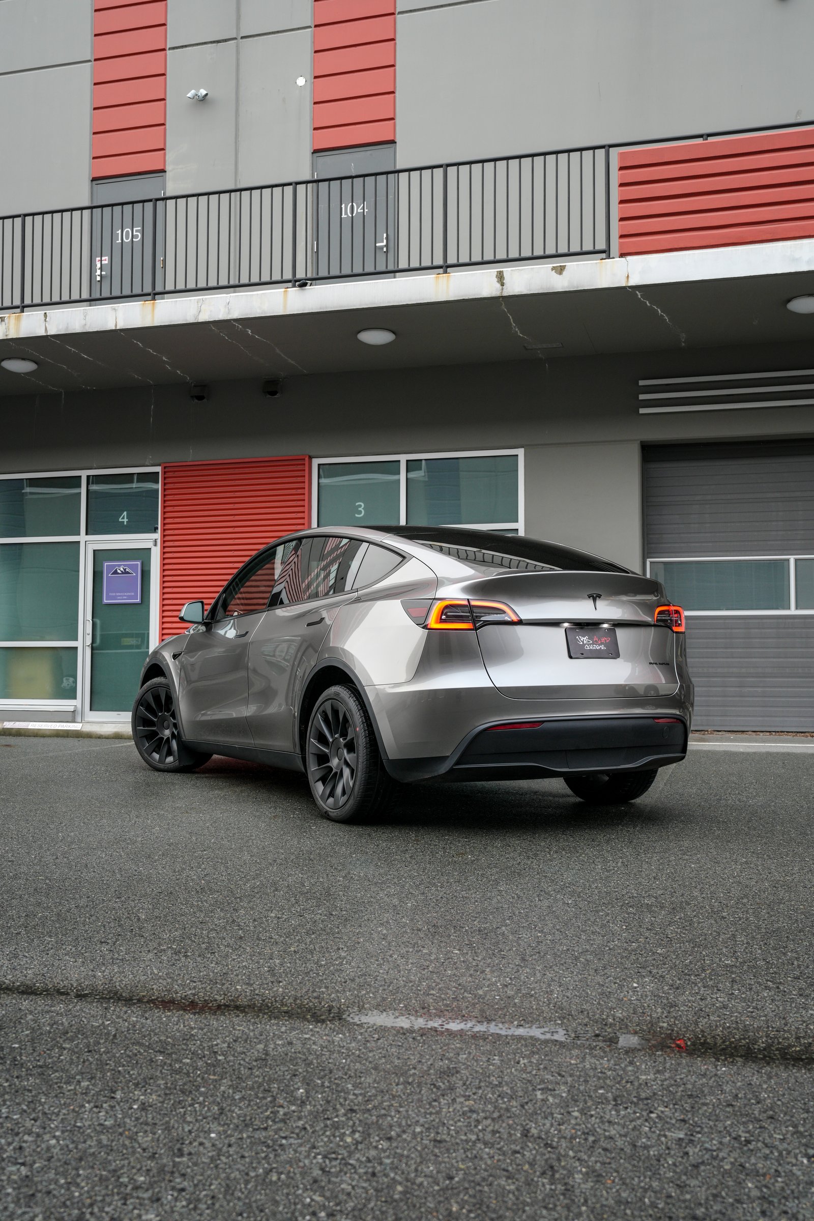 Tesla Model Y — Liquid Metal Silver Color Change